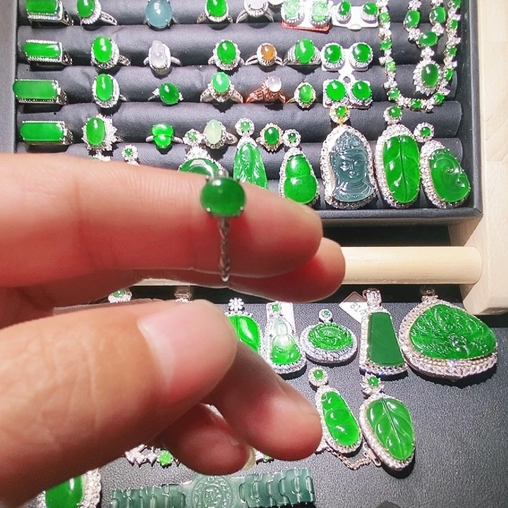 未镶嵌戒指翡翠4