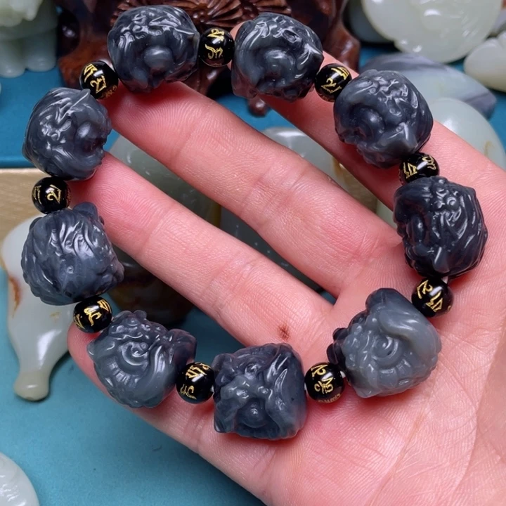 和田玉未镶嵌颈饰剪*糖