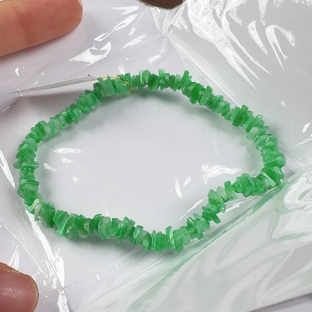 翡翠未镶嵌颈饰11