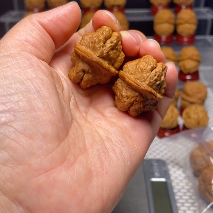 文玩核桃把件32羊头蟾