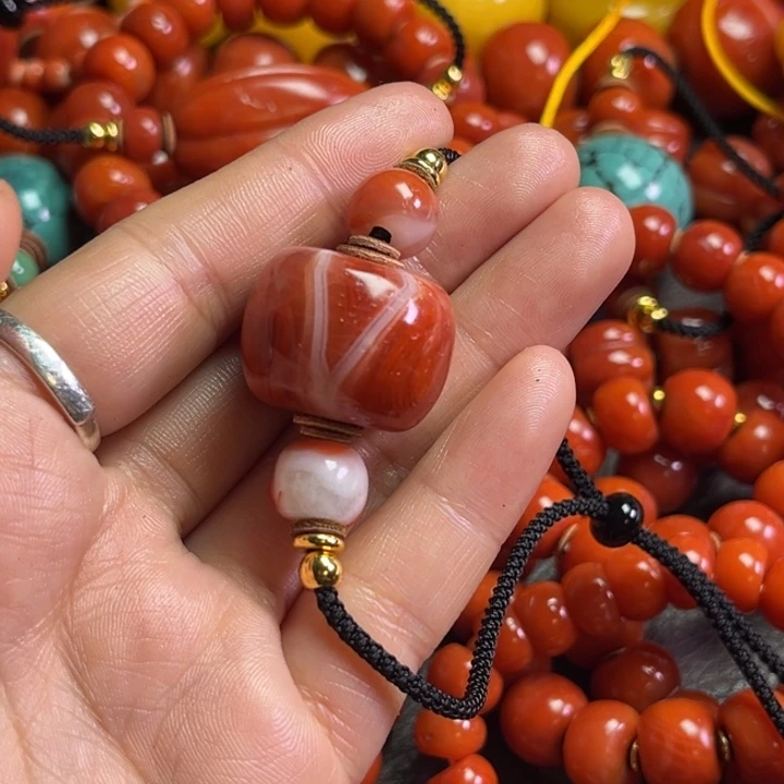 颈饰琉璃爱****蛙琉璃……………