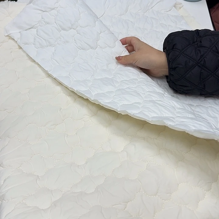无纺布G013夹棉布料