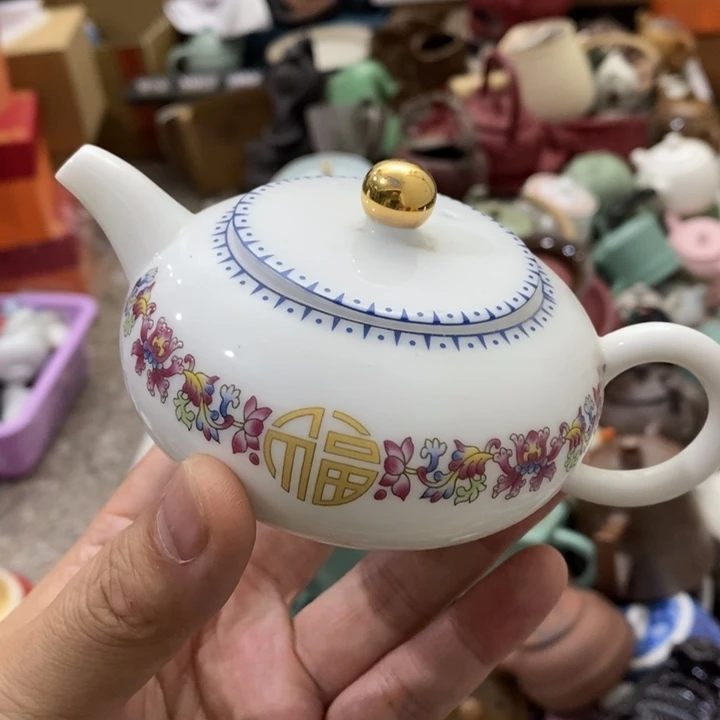 陶瓷艺术品及陶瓷壶壶