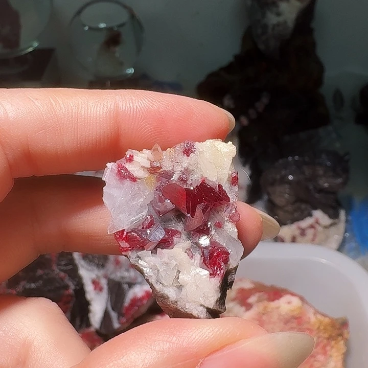 以***贵天然辰砂天然朱砂原矿石