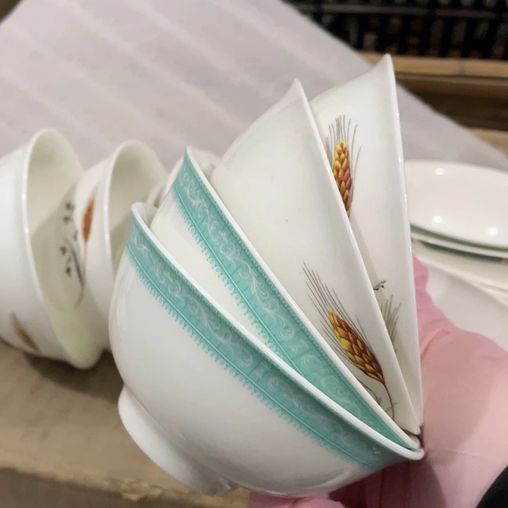 瓷片高骨瓷米饭碗4个 微瑕