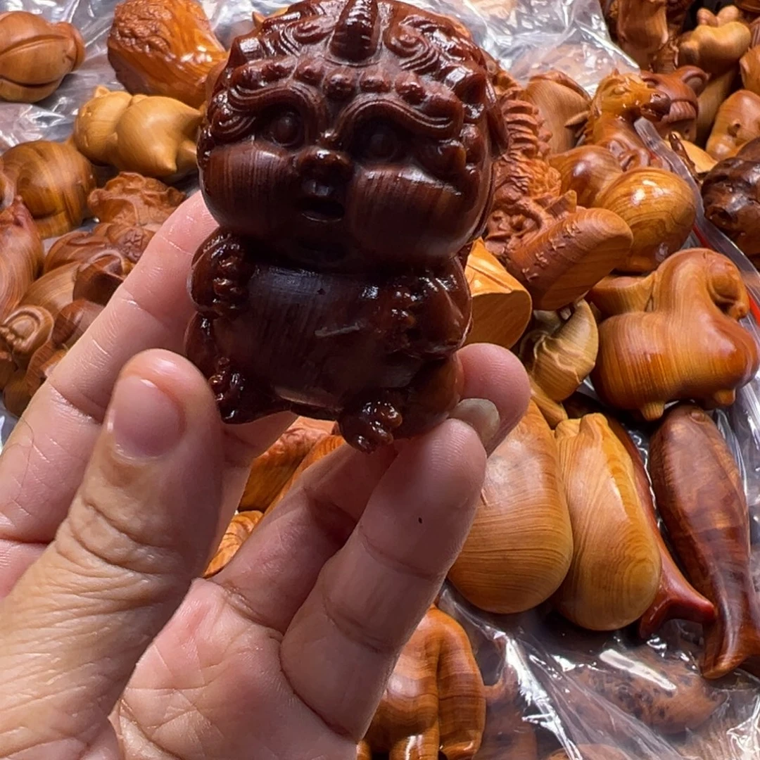 巴***³柏木（崖柏）崖柏陈化料手把件
