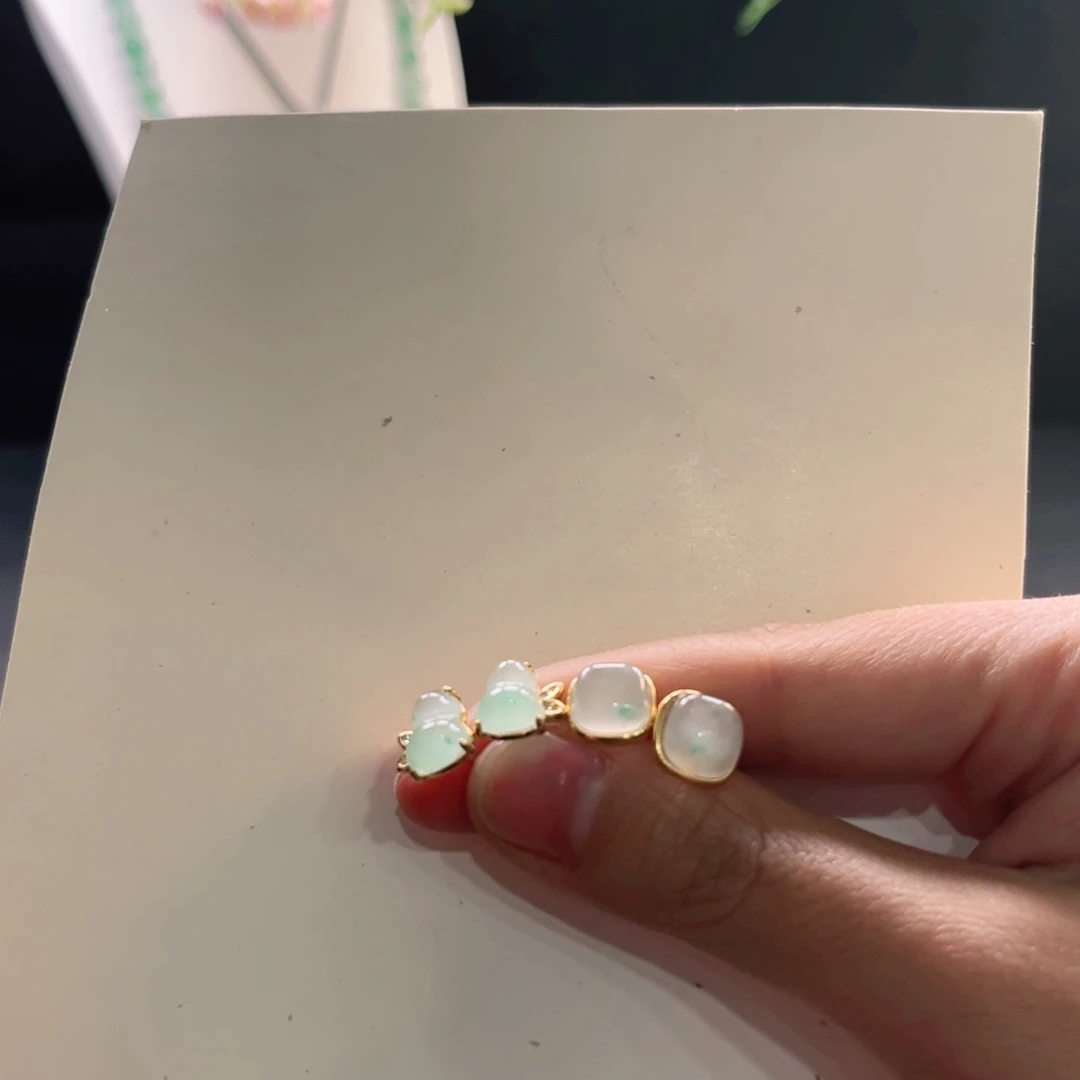 石英质玉耳钉银S925镶嵌