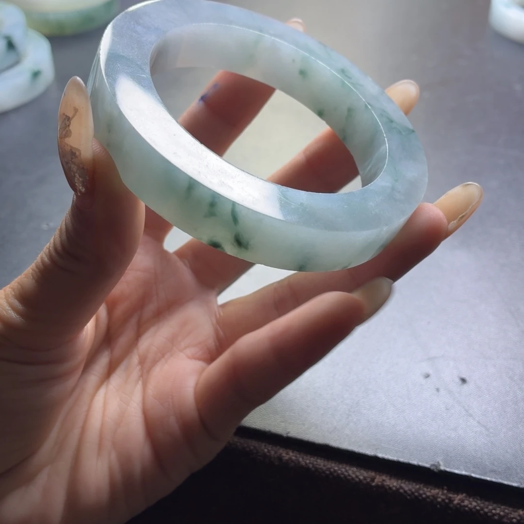 奚***定制翡翠未镶嵌翡翠