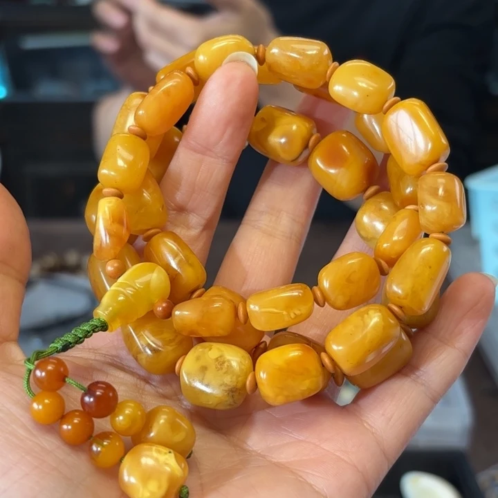 蜜蜡未镶嵌颈饰蜜蜡