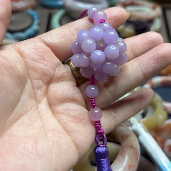 石英岩玉合金颈饰