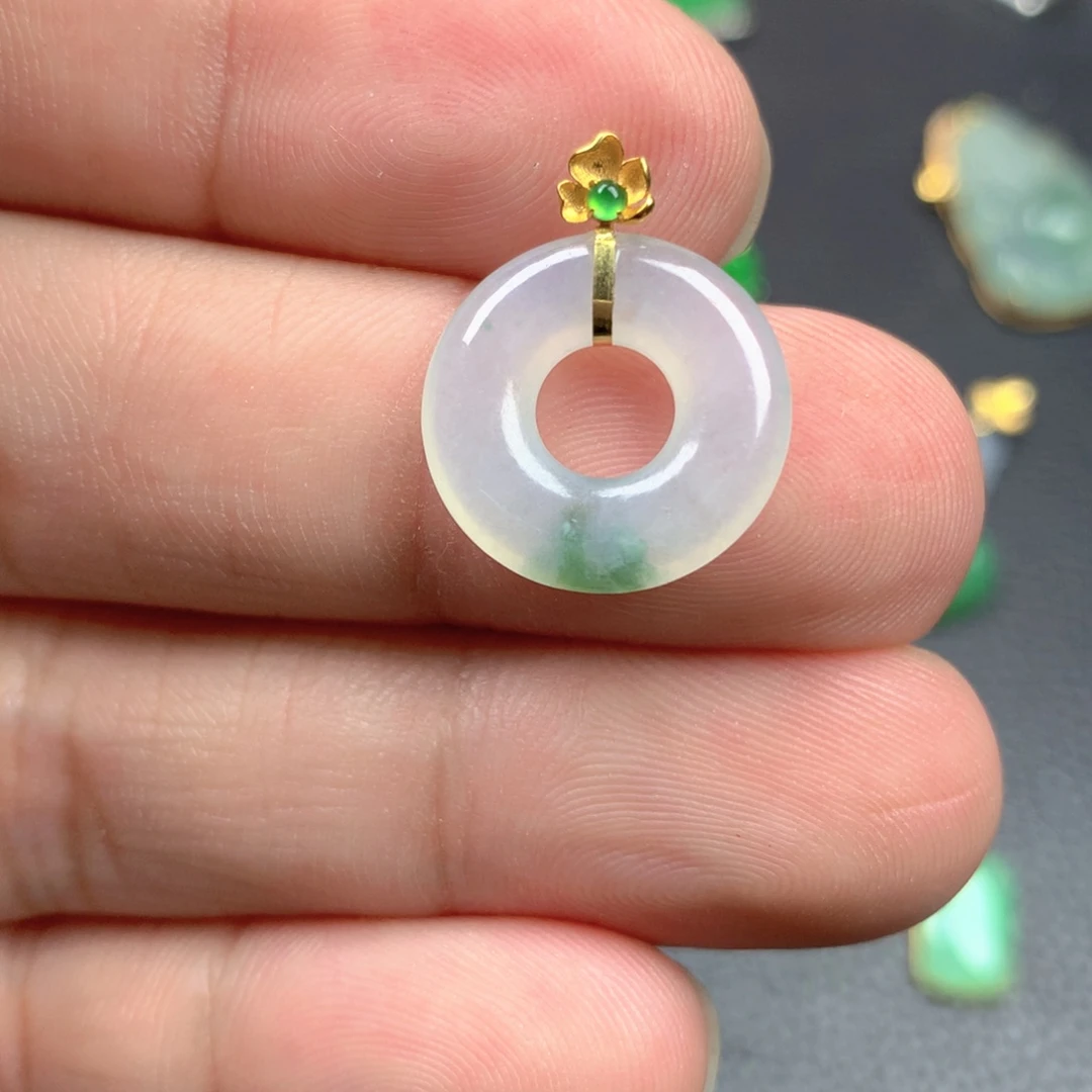 【闪购商品】颈饰18K金镶嵌翡翠翡翠