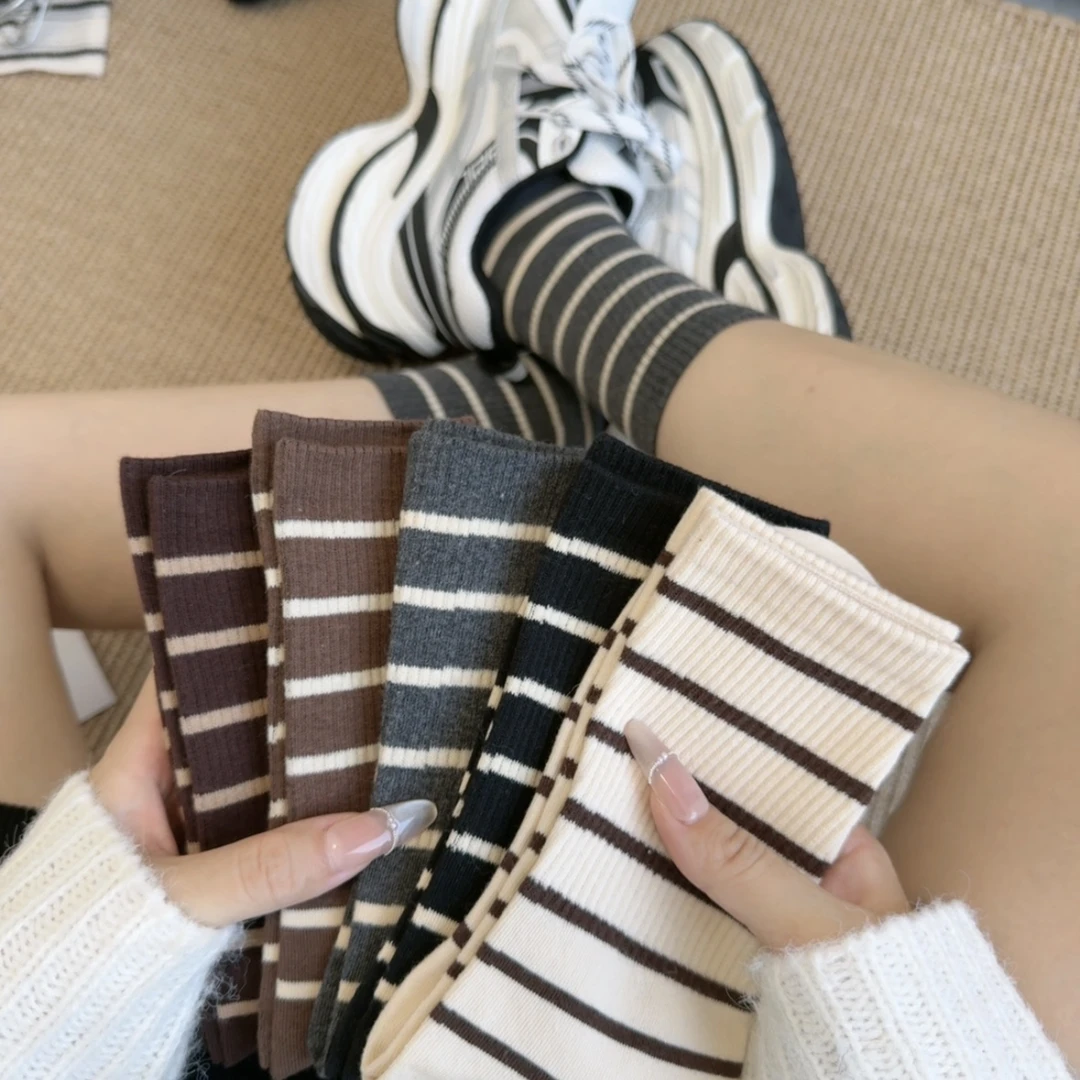 8双条纹袜子女中筒袜ins潮可爱日系运动袜韩版百搭秋季穿搭好物