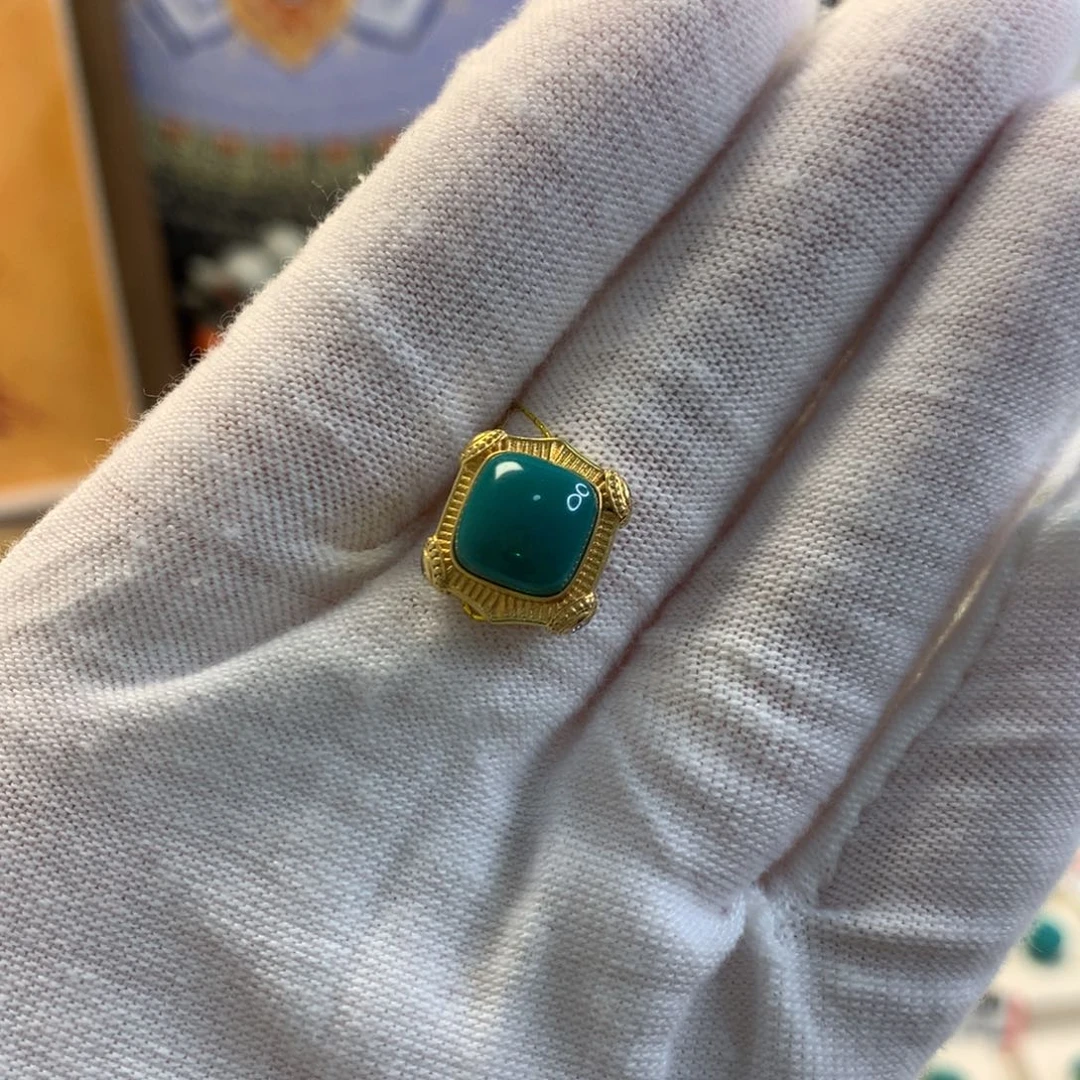 绿松石18K金镶嵌珠宝奇石