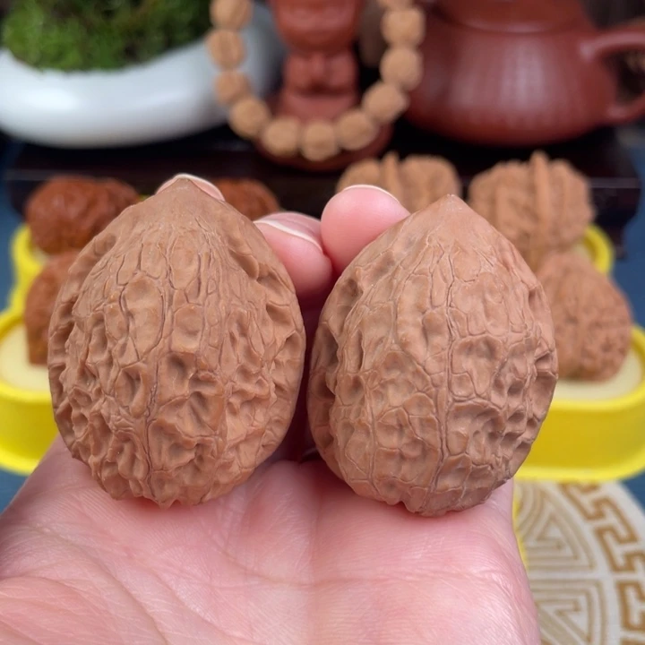 吊坠文玩核桃蟒皮王37