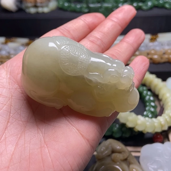 颈饰未镶嵌和田玉