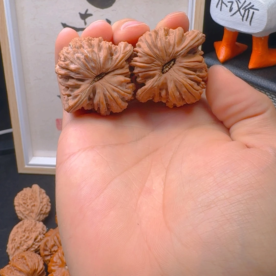 文玩核桃把件4308楼子