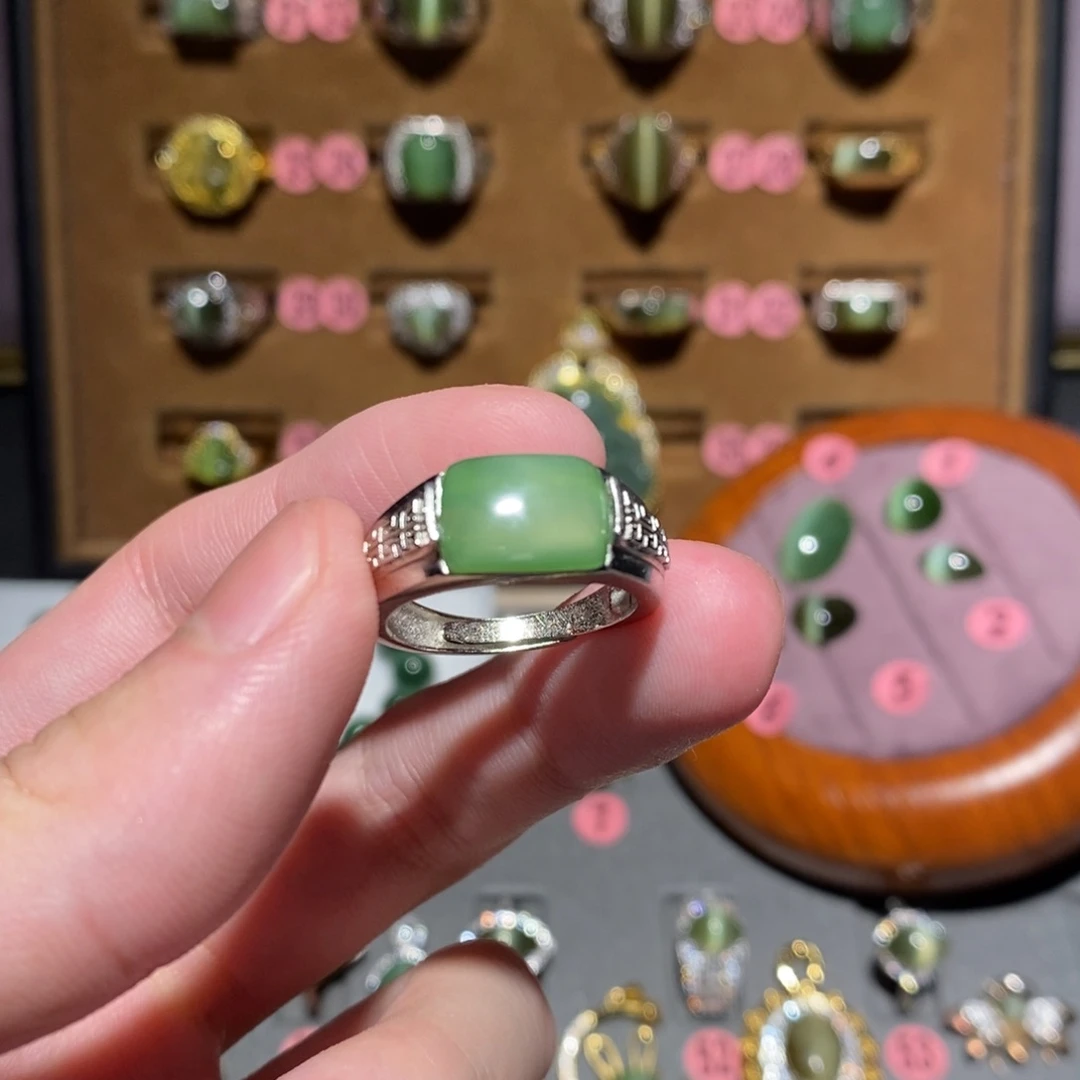 和田玉未镶嵌戒指