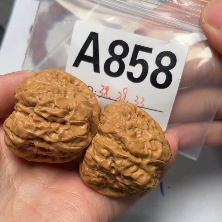 文玩核桃把件疙瘩蛙38 39 33