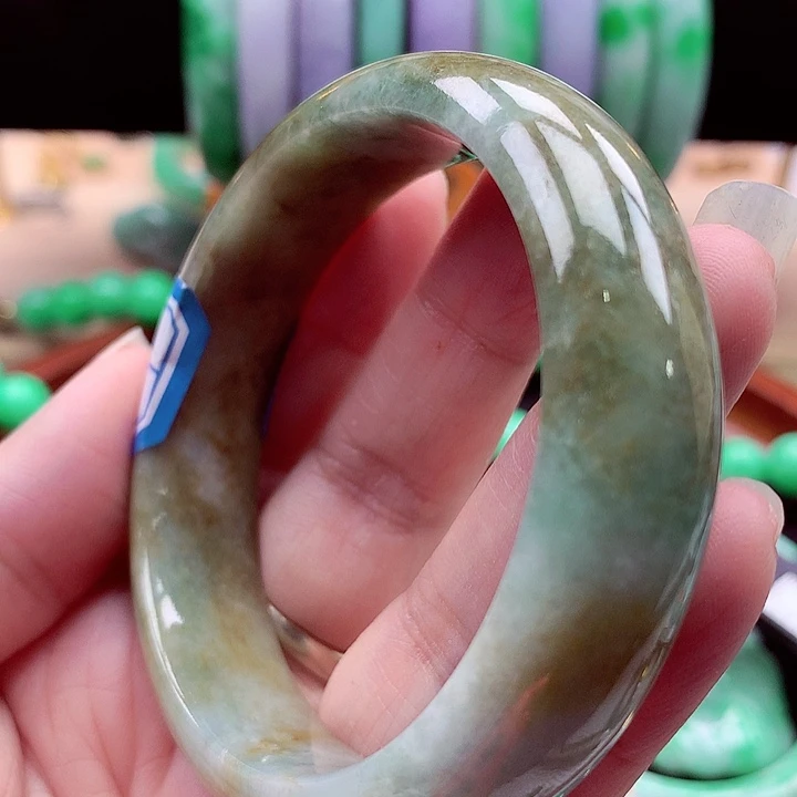 翡翠未镶嵌手镯翡翠
