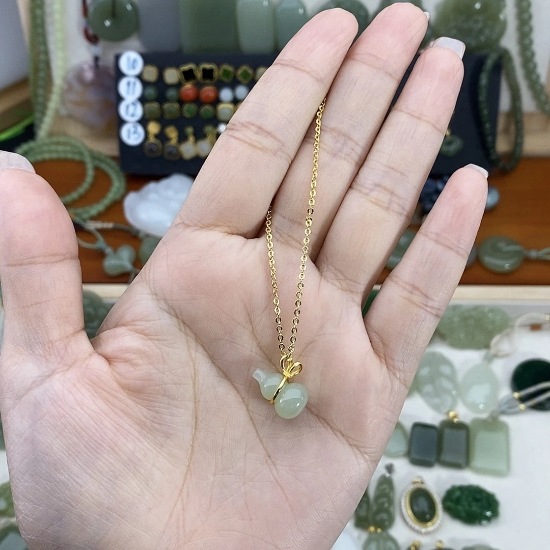 和田玉银S925镶嵌吊坠(赠链)
