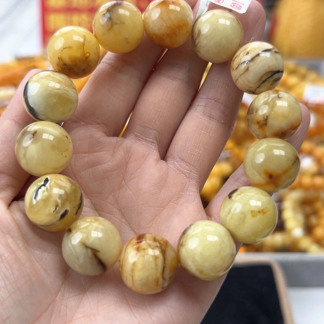 琥珀珠宝奇石未镶嵌