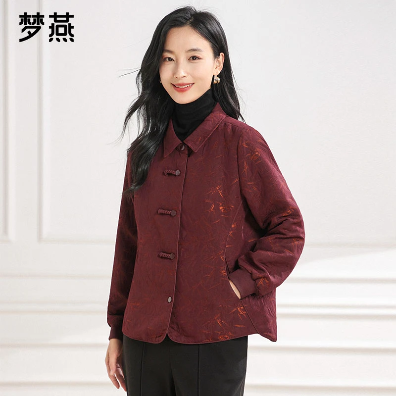梦燕春秋新款复古酒红提花盘扣外套女新中式通勤上衣AA09B5025
