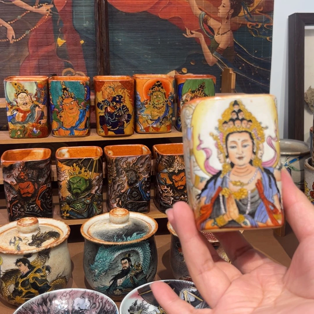 手工手绘敦煌十一面观音茶杯