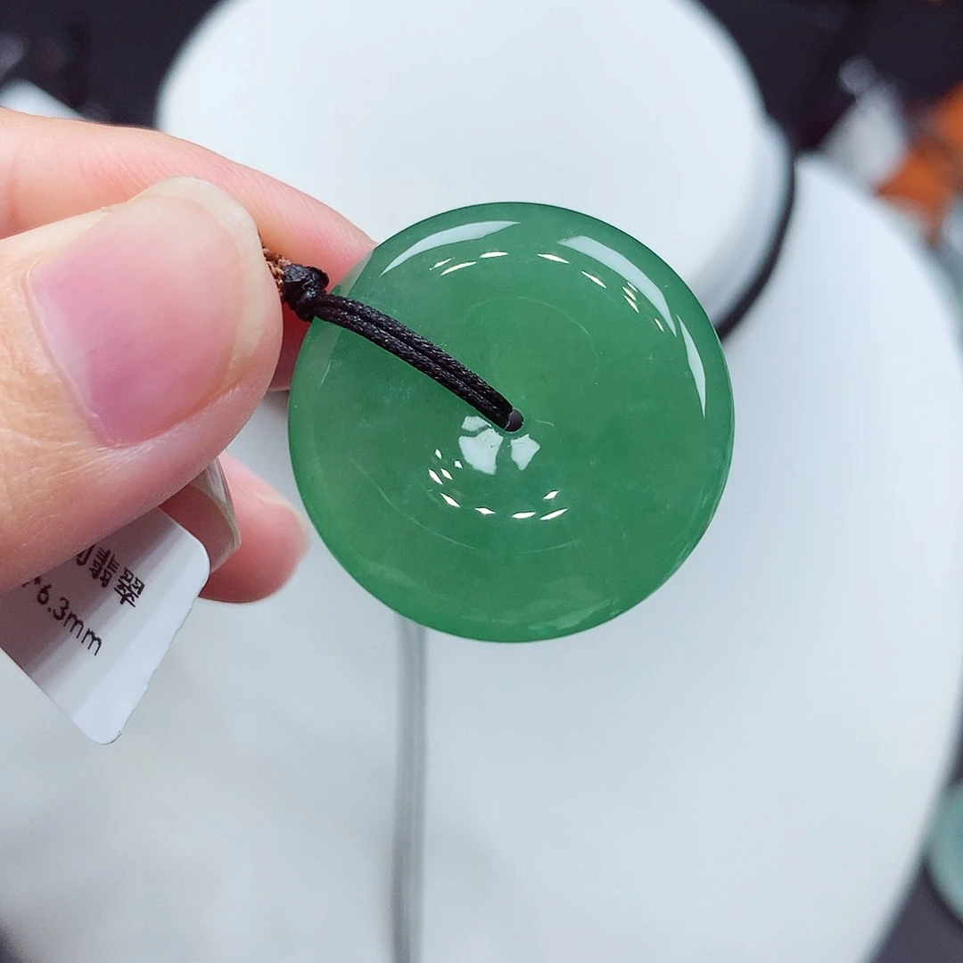 翡翠未镶嵌颈饰编号35，25.4/6.3