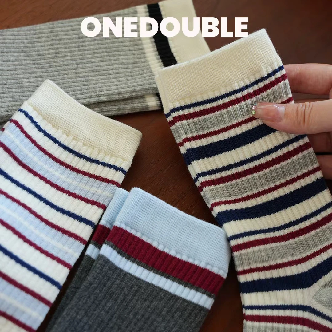 新款2025条纹袜子中筒袜百搭学院风棉袜长袜棉袜双针女士袜