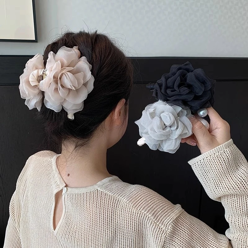 温柔花朵珍珠头发抓夹女高级感2025新款鲨鱼夹后脑勺盘发夹子发饰