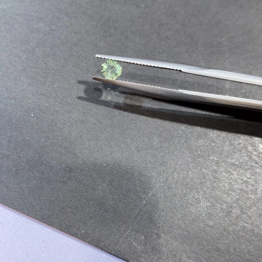 碧玺裸石未镶嵌0.54克拉