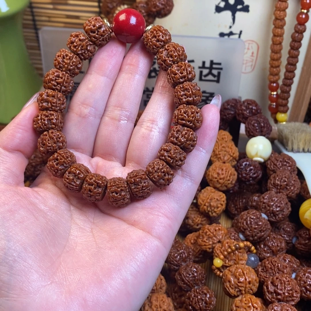 吊坠金刚菩提13藏切红