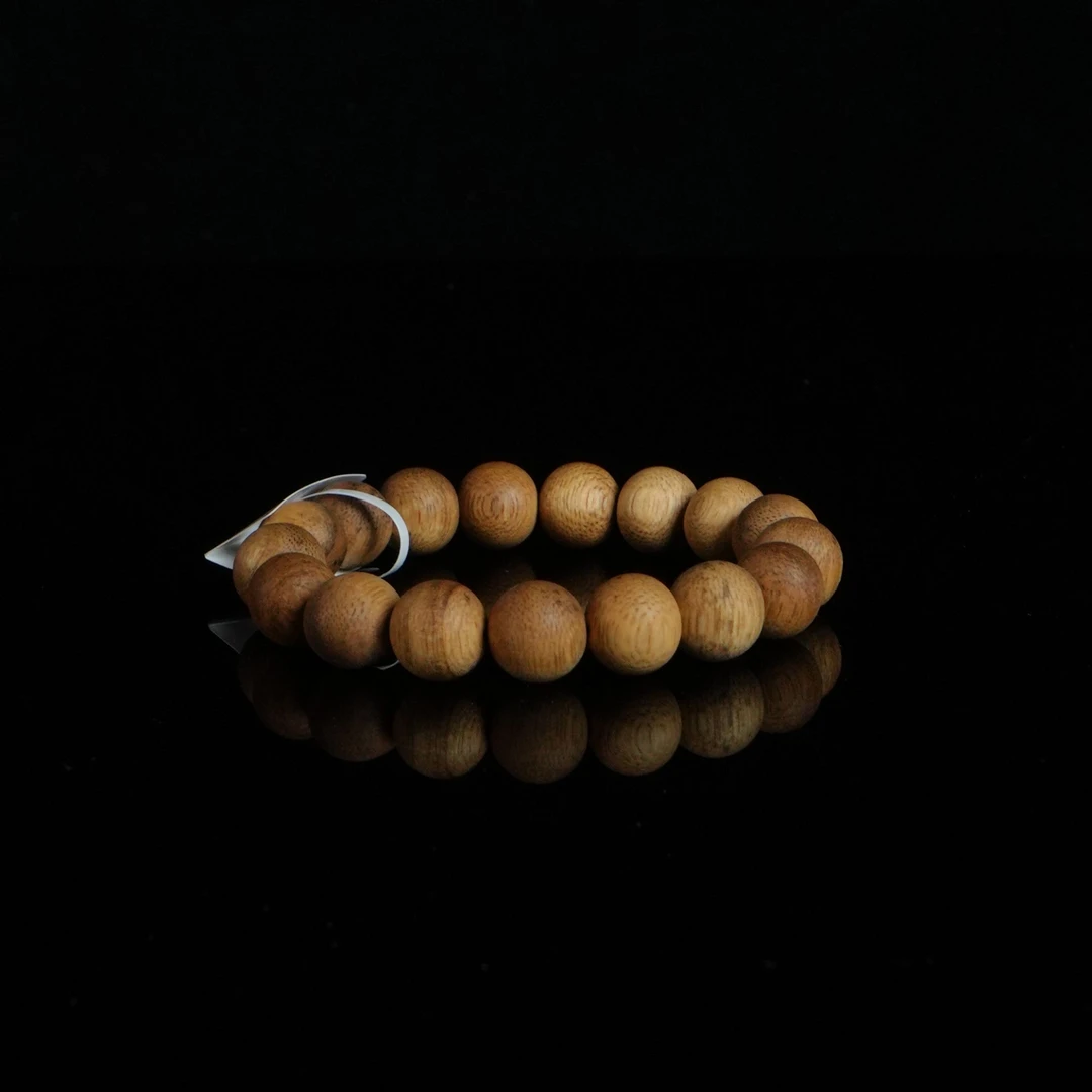 DY-C639 苏拉威西土沉黄油85分沉手串 1.2cm 12.7g