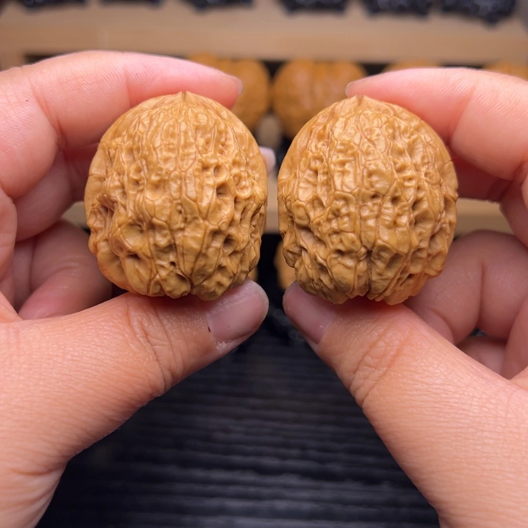 文玩核桃吊坠14z-------43尺58克