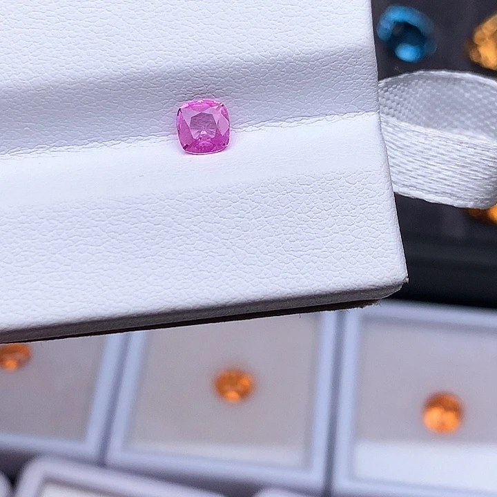 裸石未镶嵌尖晶石越兰尖晶