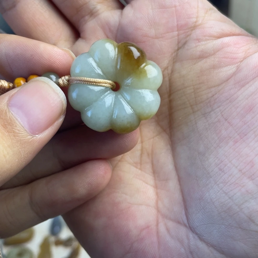 和田玉未镶嵌吊坠(不含链)