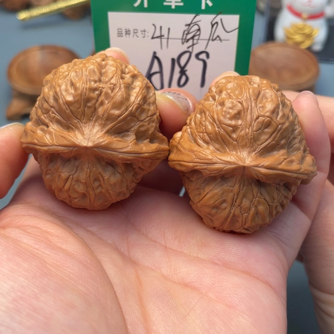 吊坠桃核文玩核桃