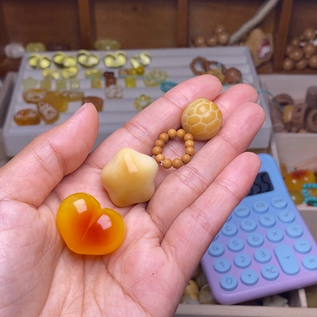 吊坠猴头核桃爱心星星富甲棕跑