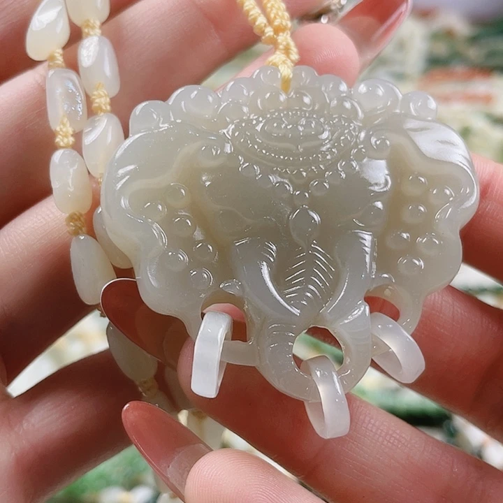 未镶嵌和田玉挂件