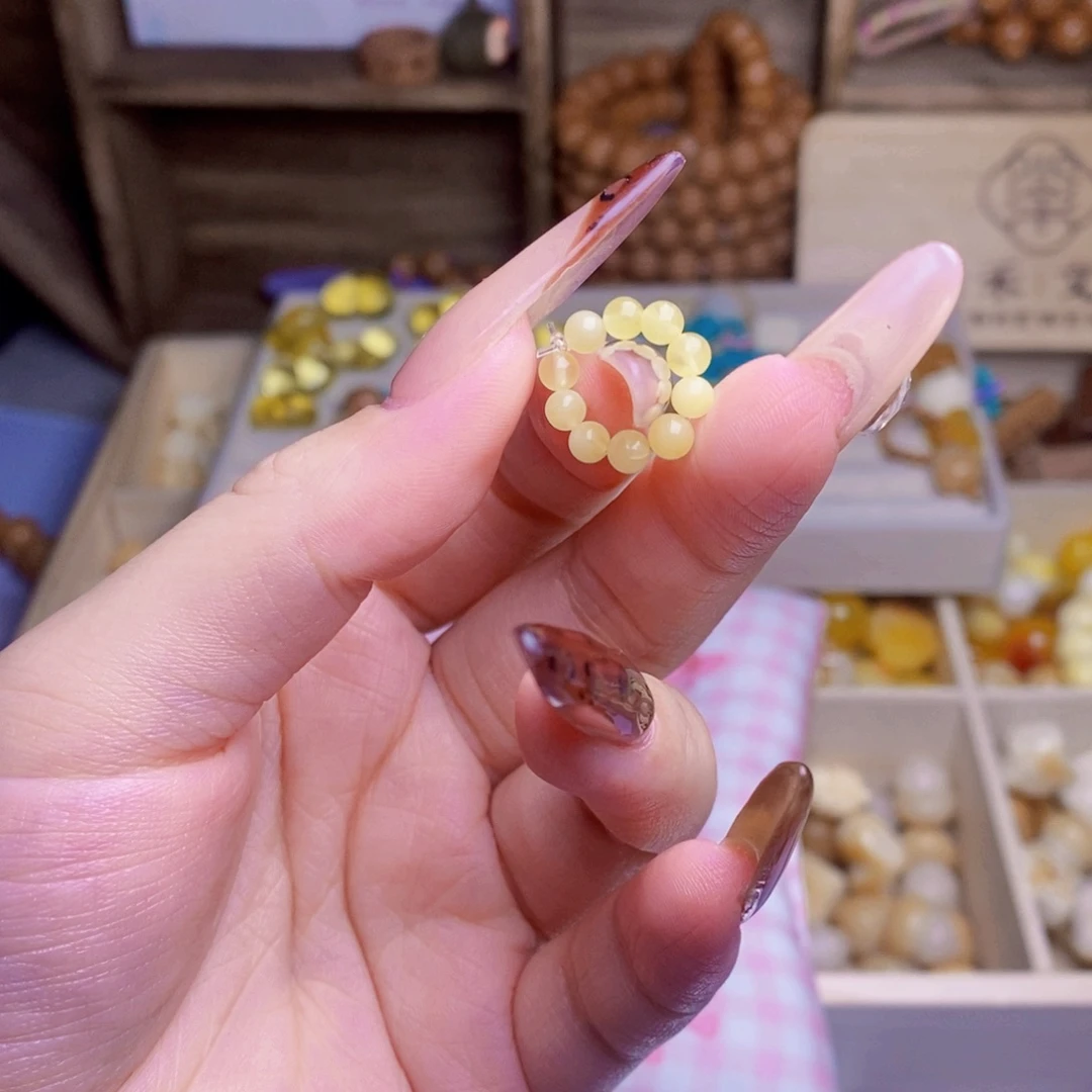 猴头核桃吊坠小蜜卡