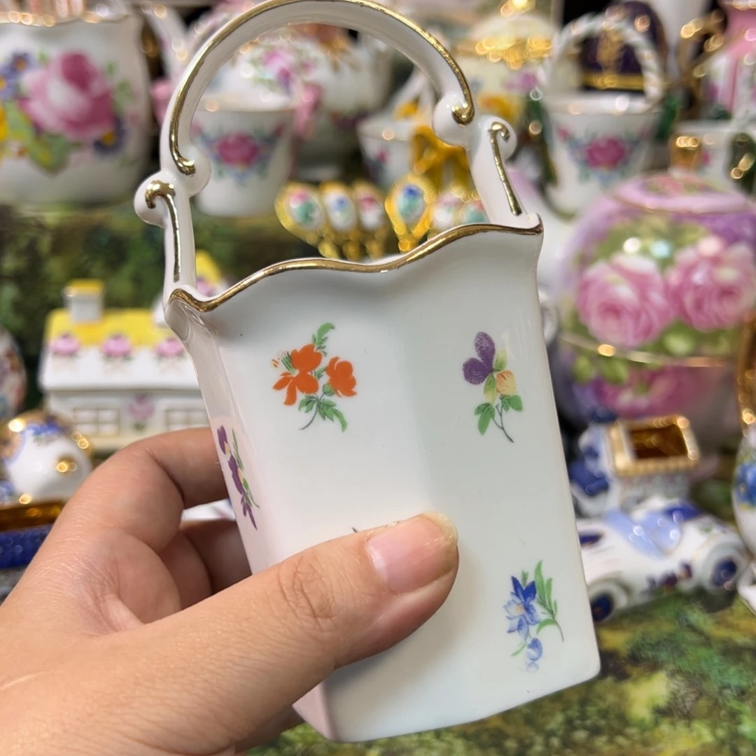 摆件鹿与海陶瓷家居用品有限公司