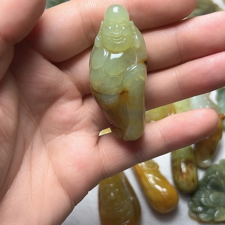 蛇纹石玉颈饰未镶嵌用****0