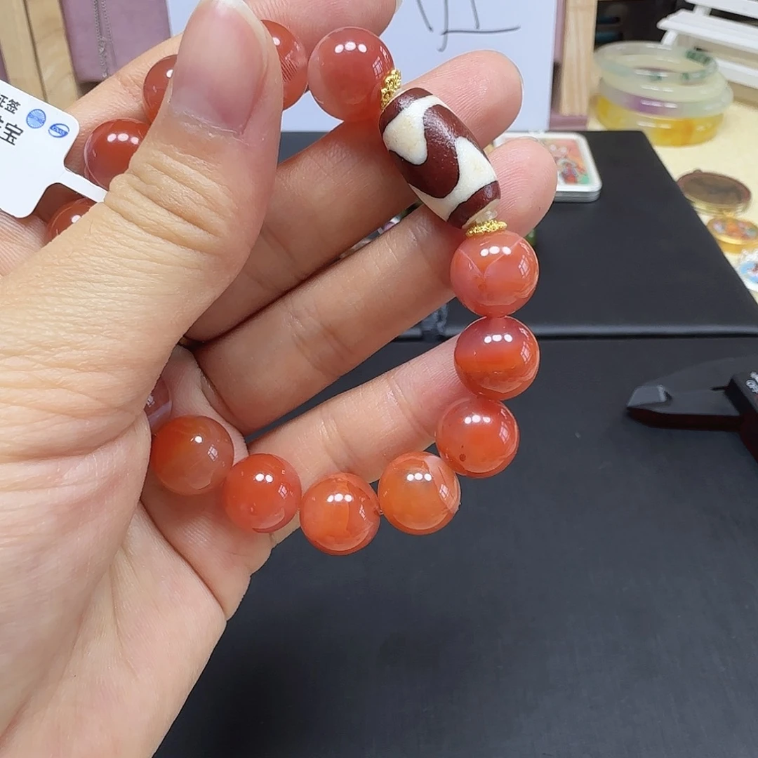 水晶手链未镶嵌南红