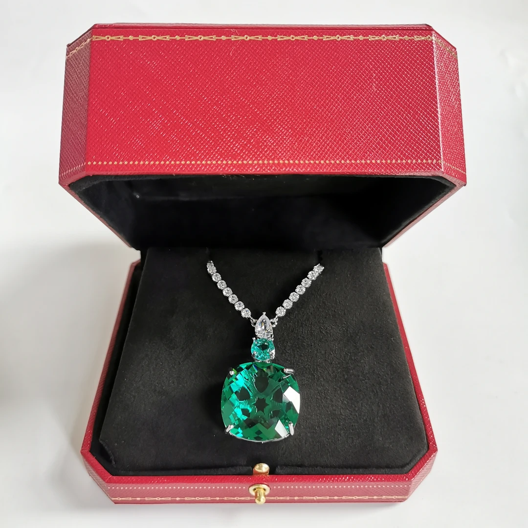 3032绿项链--高贵女王绿-精工绿项链赠礼盒