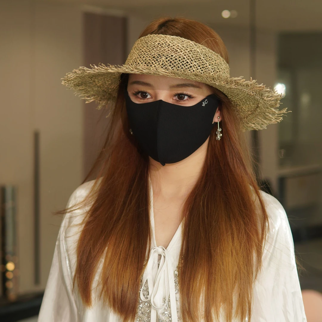 天然咸草空顶草帽 百搭休闲度假沙滩帽时尚大檐遮阳帽女镂空透气