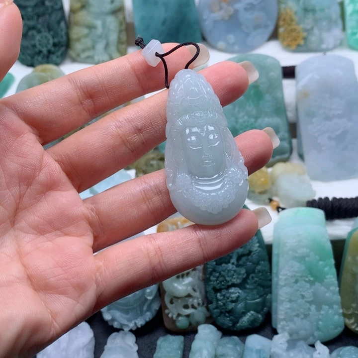 定制翡翠未镶嵌出人头地