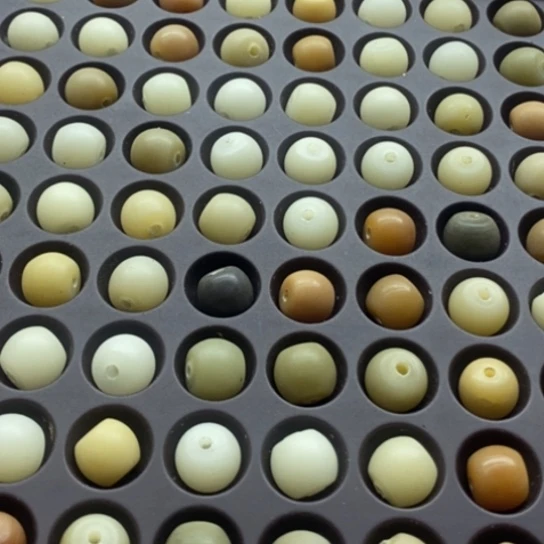 白玉菩提吊坠瑕疵10多宝鼓珠120颗