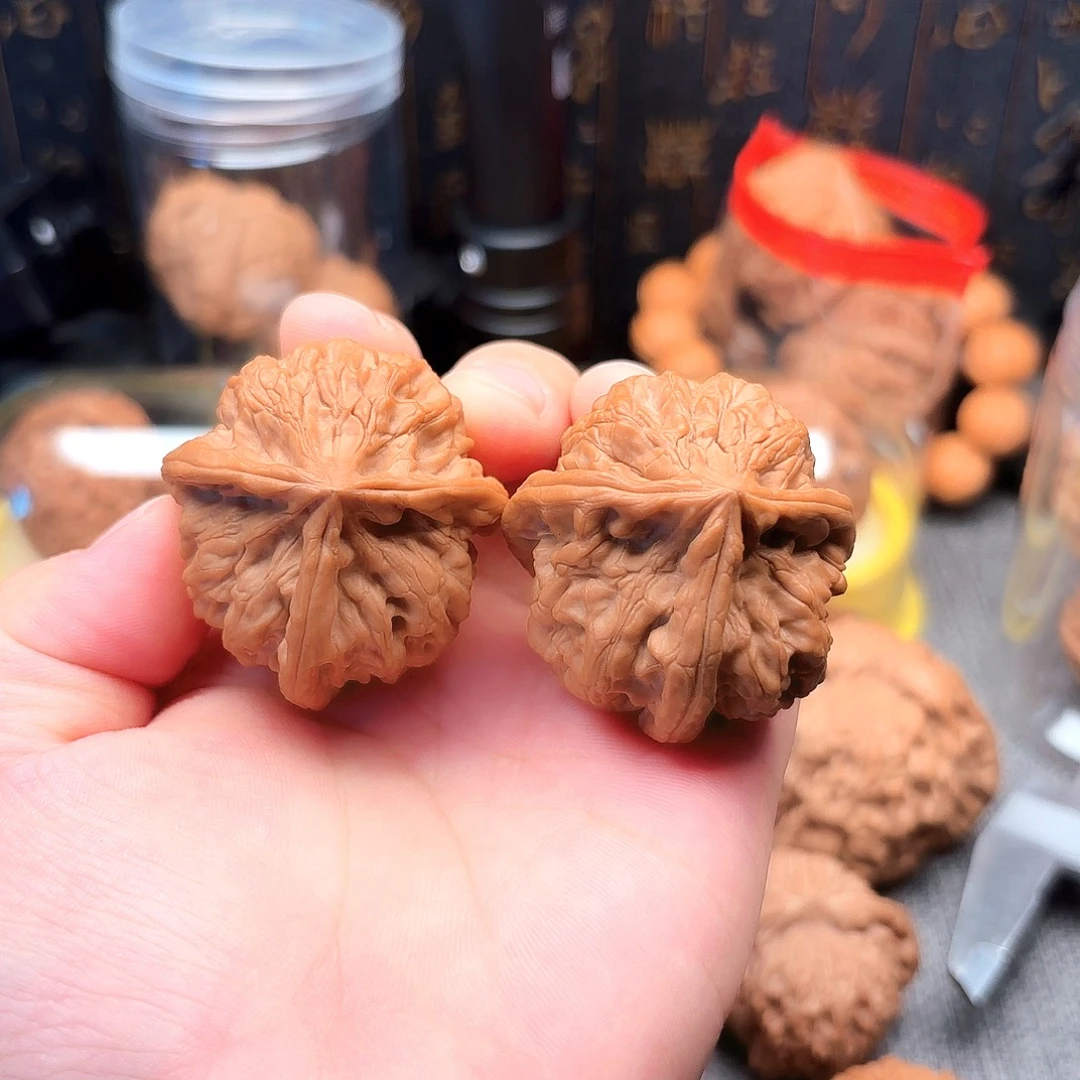 文玩核桃吊坠玉玺