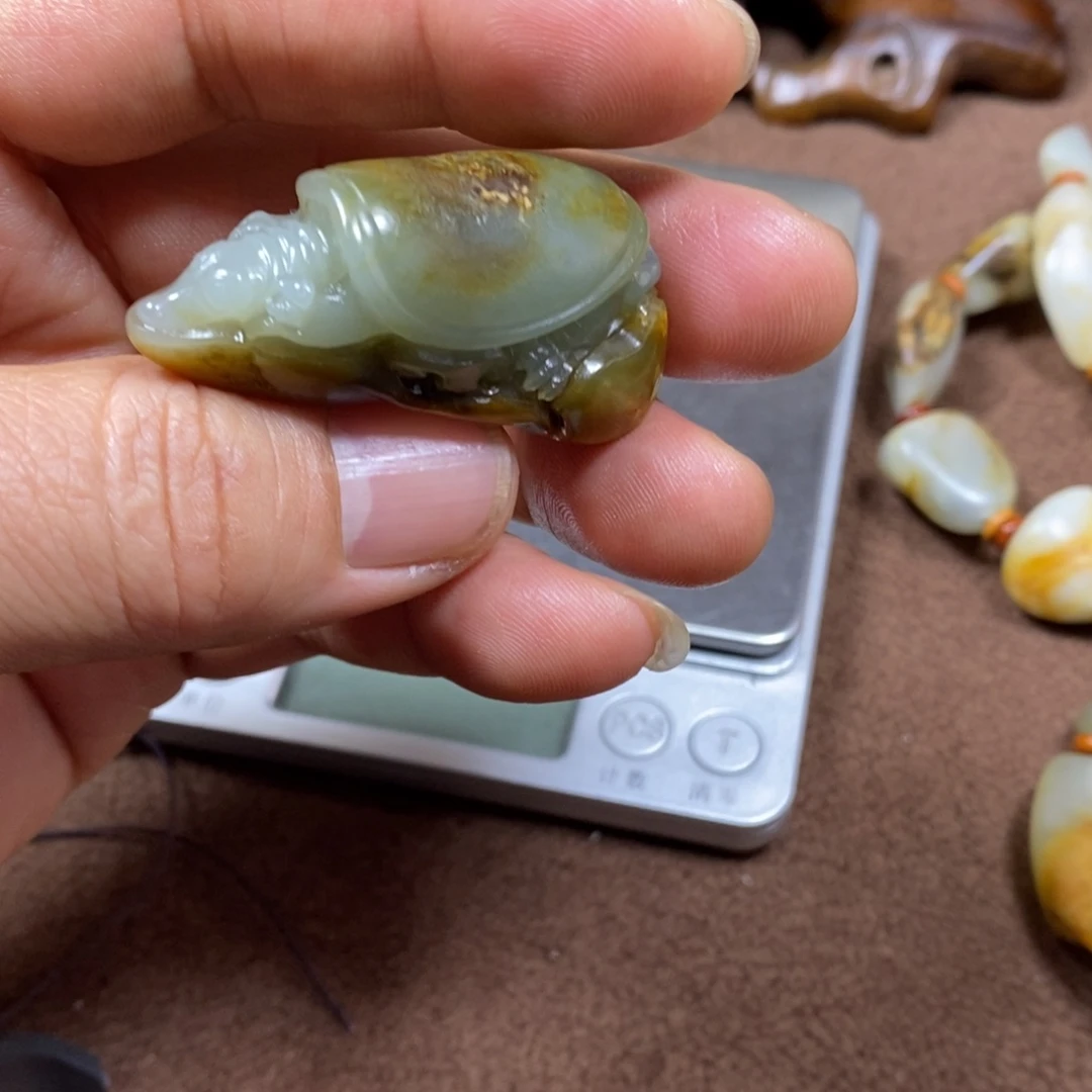 和田玉未镶嵌挂件