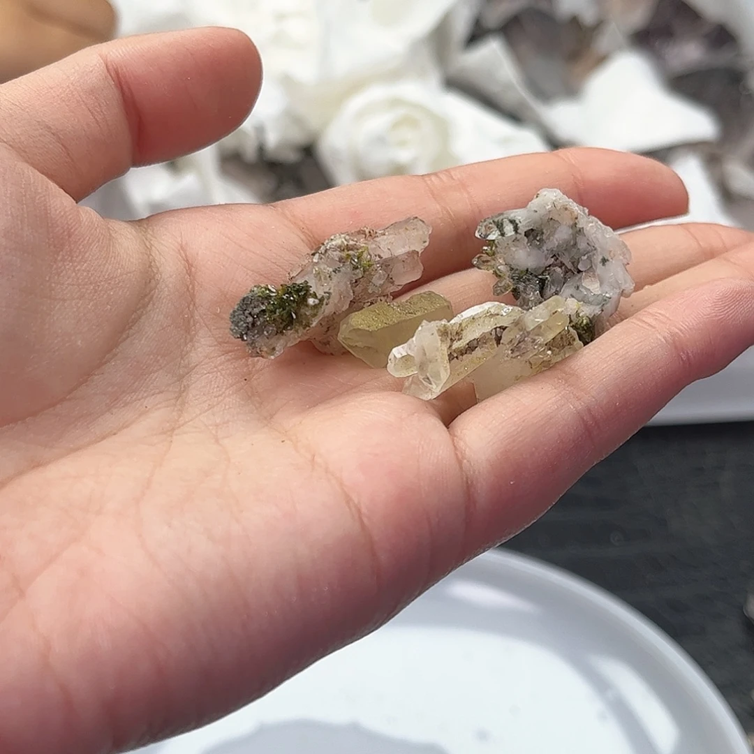 颜***颜水晶珠宝半成品未镶嵌627